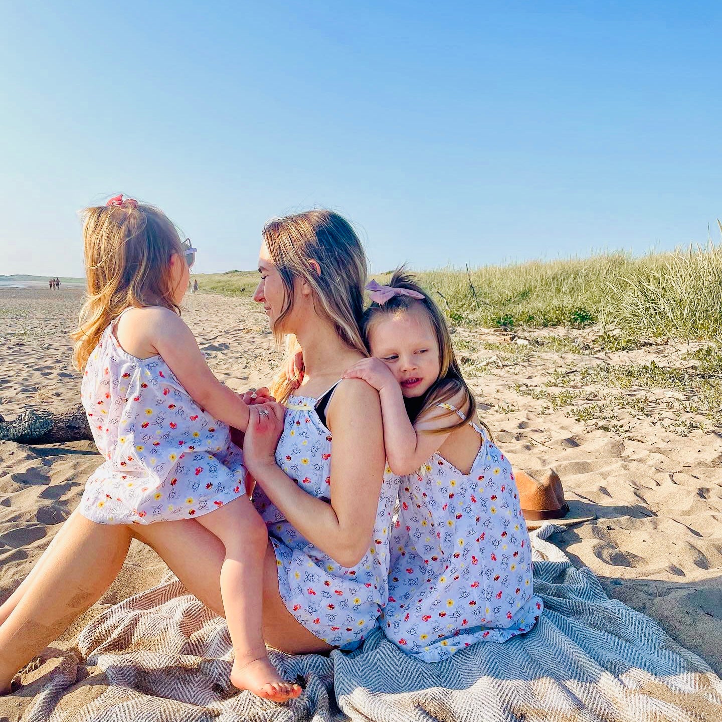 Ladies Amelia Top - Bunny & Me - Summertime Print