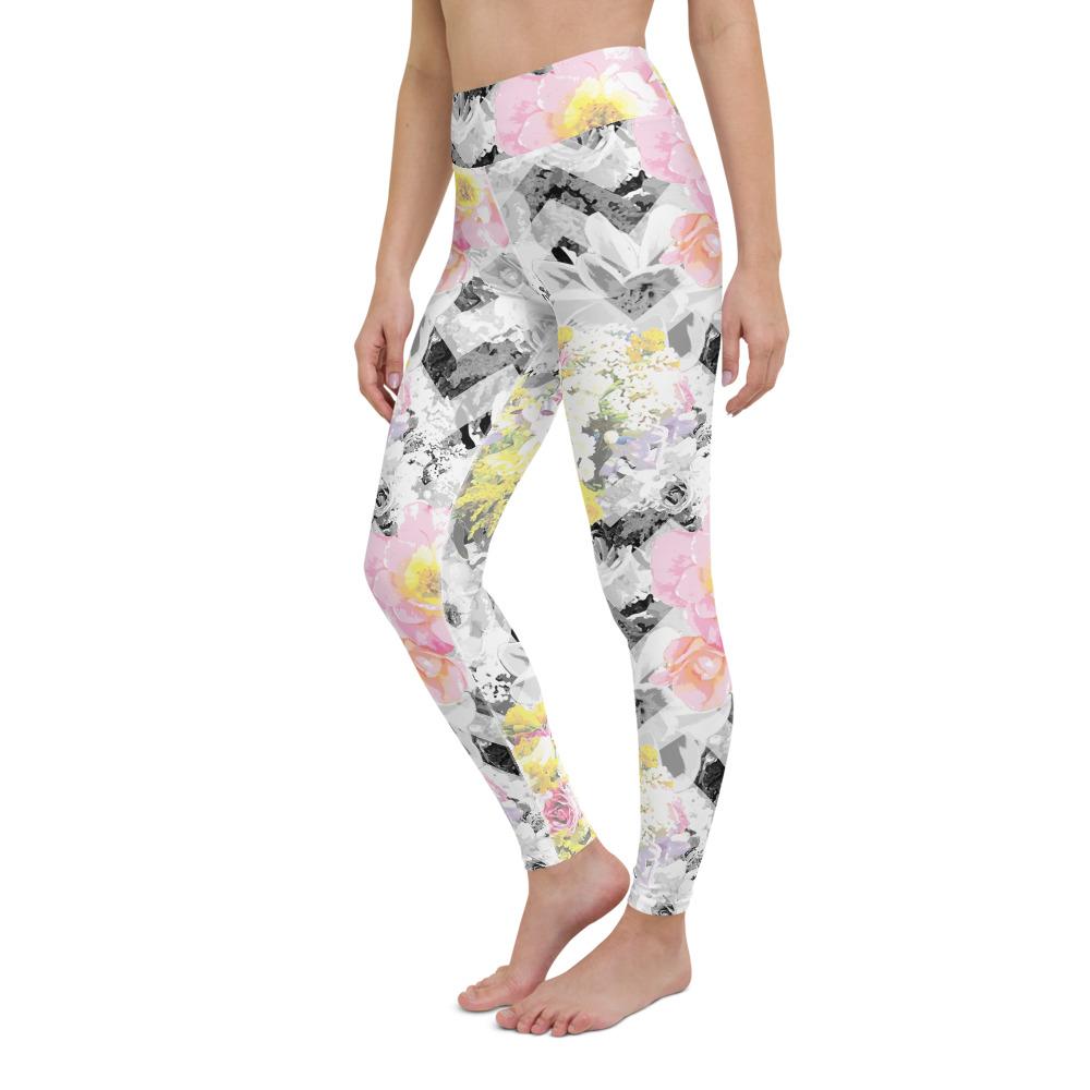 Printed ladies yoga leggings in delicate bloom floral print